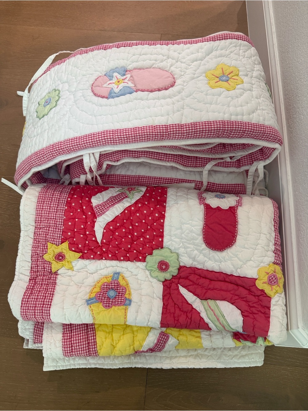 Pink Baby Crib Bumper & Quilt Set with Flip-Flop & Hats Appliqués